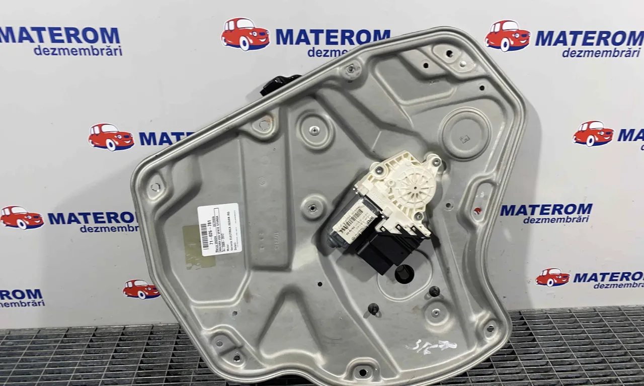 MACARA USA SPATE STANGA SKODA OCTAVIA II 2004-2013