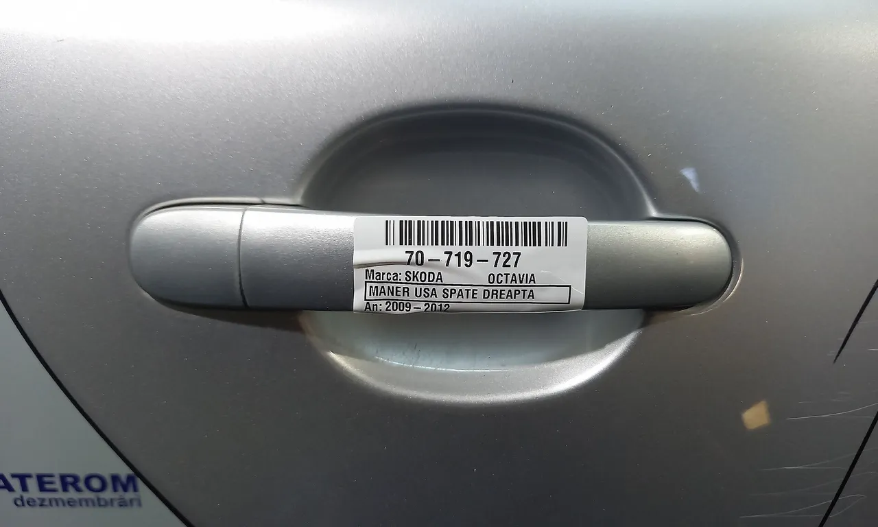 MANER USA SPATE DREAPTA SKODA OCTAVIA II 2004-2013