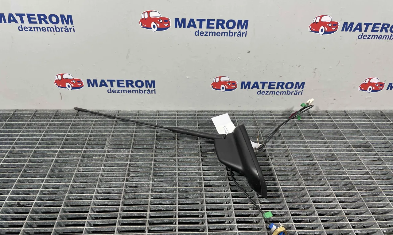 ANTENA SKODA OCTAVIA II 2004-2013