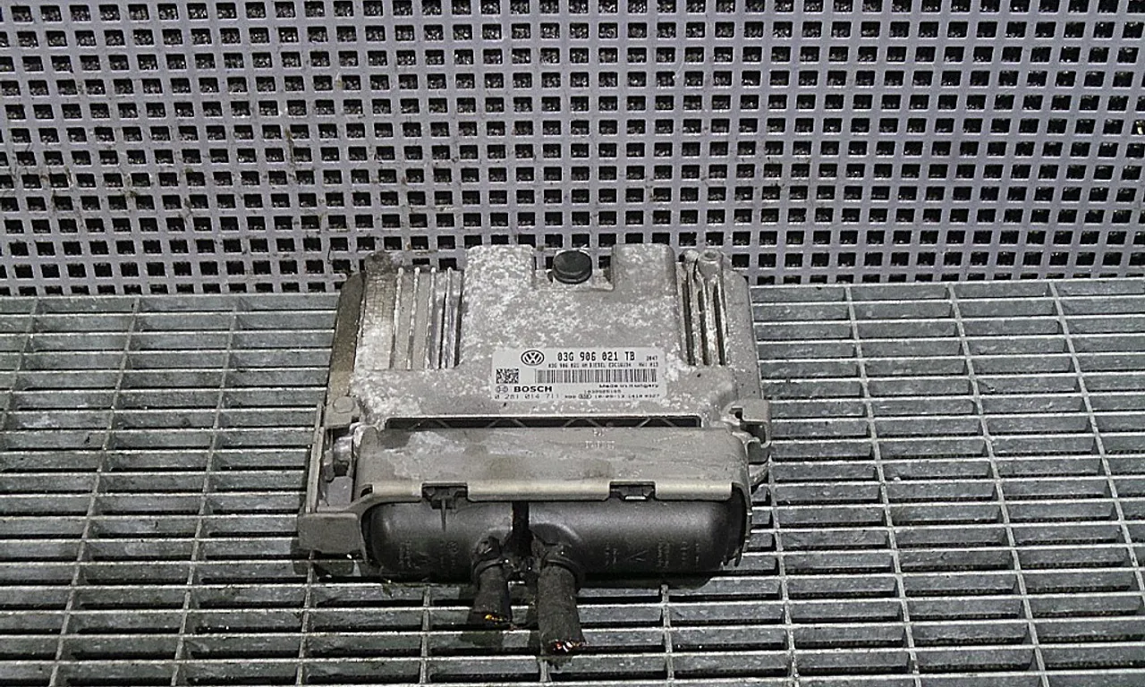 CALCULATOR MOTOR SKODA OCTAVIA II 2004-2013