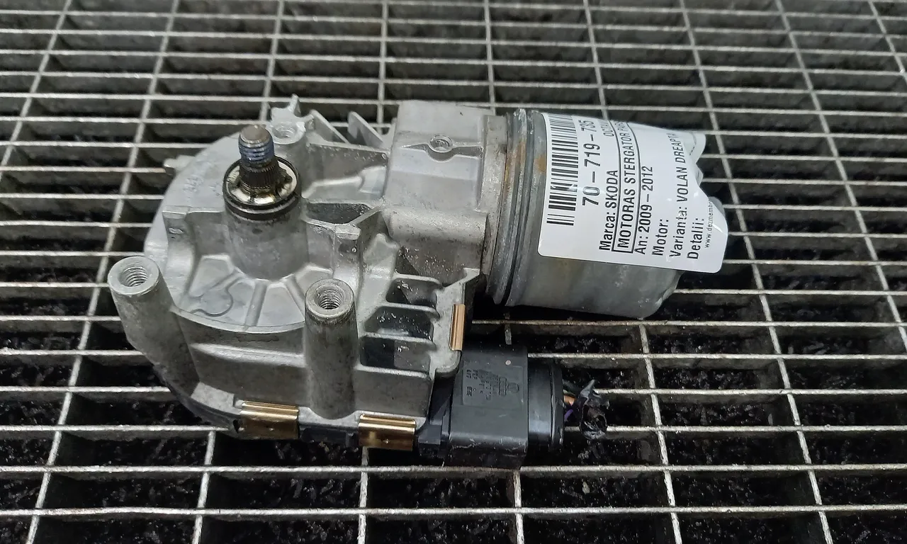 MOTORAS STERGATOR PARBRIZ SKODA OCTAVIA II 2004-2013