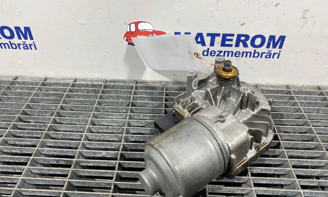 MOTORAS STERGATOR PARBRIZ SKODA OCTAVIA II 2004-2013