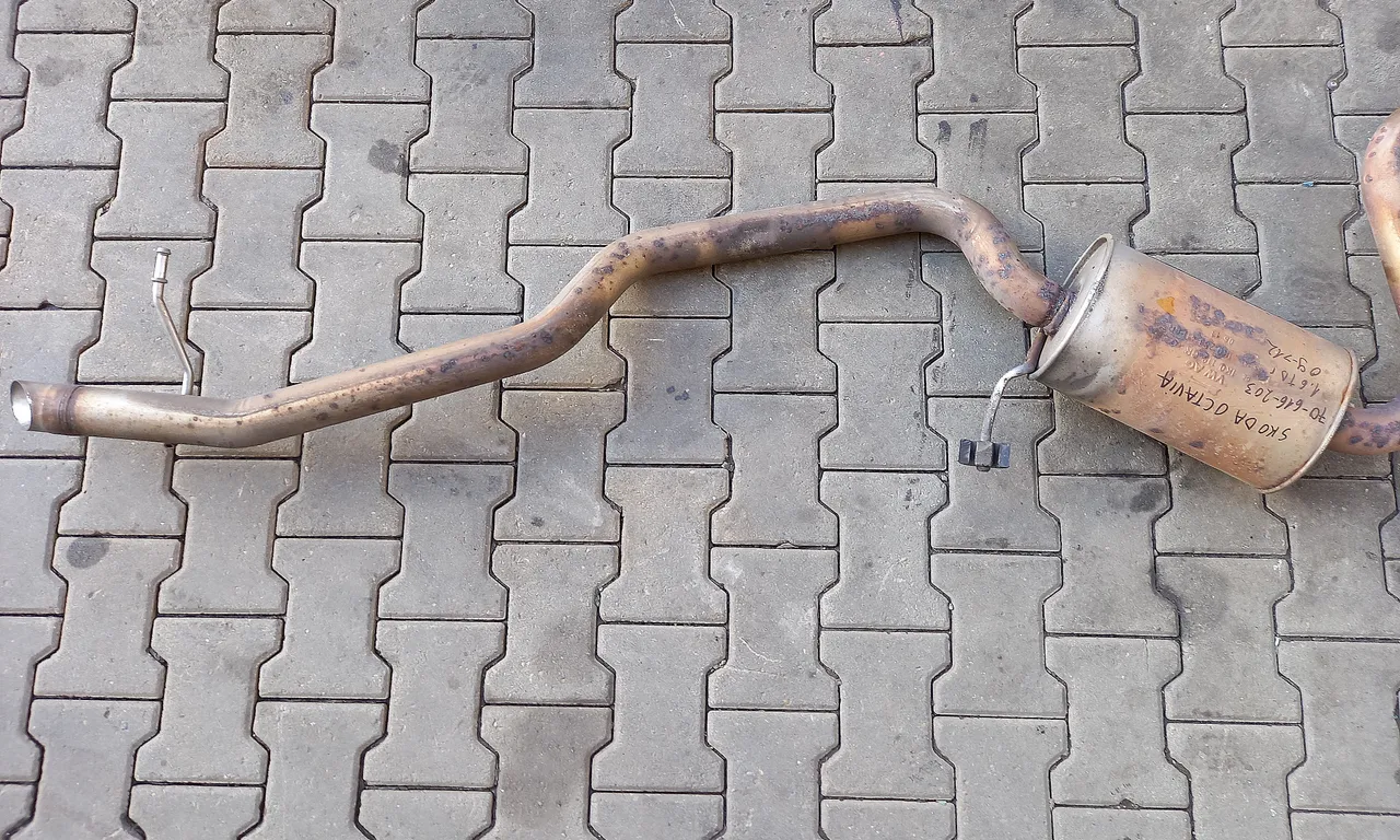 TOBA SPATE SKODA OCTAVIA II 2004-2013
