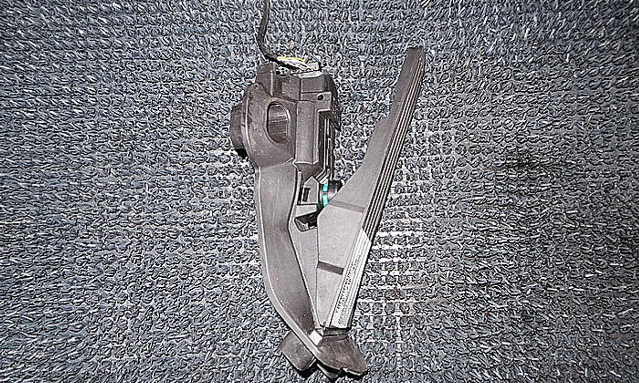 PEDALA ACCELERATIE SKODA OCTAVIA II 2004-2013