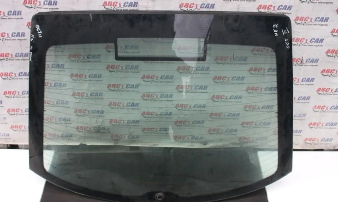 Luneta cu gaura stergator SKODA OCTAVIA II 2004-2013