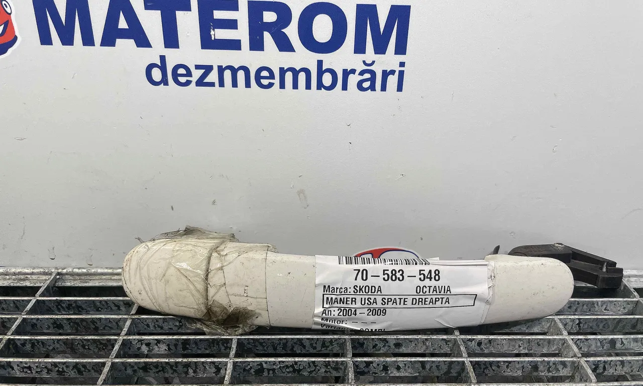 MANER USA SPATE DREAPTA SKODA OCTAVIA II 2004-2013