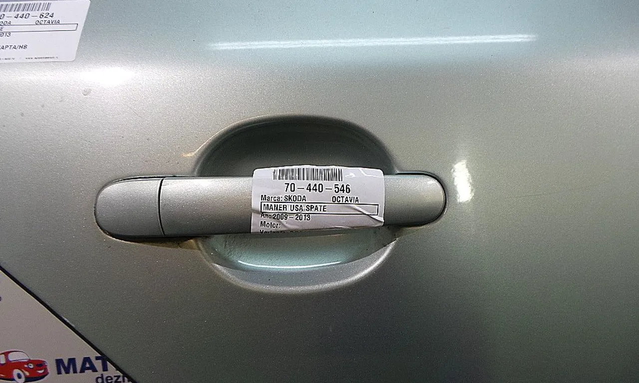 MANER USA SPATE DREAPTA SKODA OCTAVIA II 2004-2013