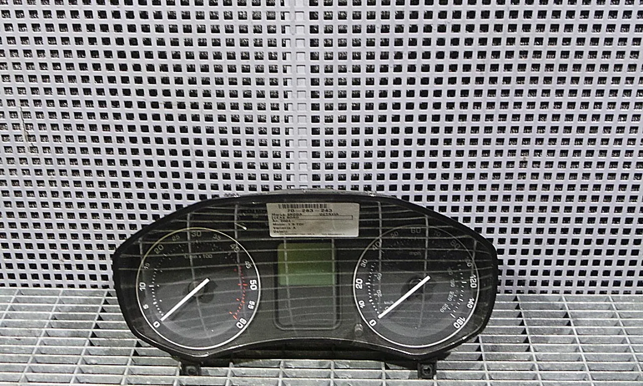 CEAS BORD SKODA OCTAVIA II 2004-2013