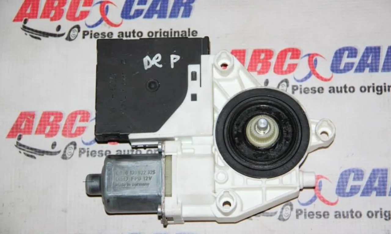 Motoras macara dreapta fata SKODA OCTAVIA II 2004-2013