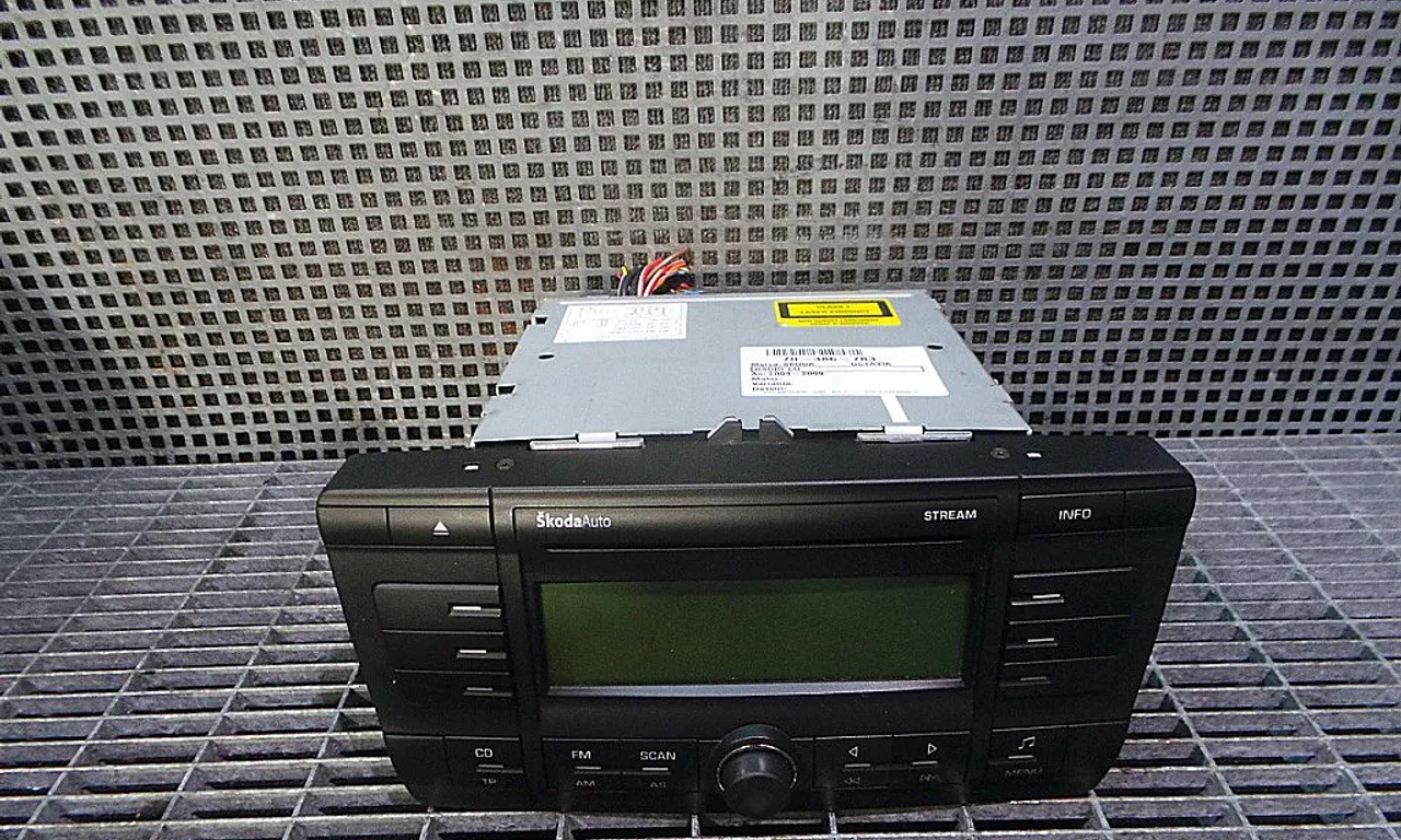RADIO CD SKODA OCTAVIA II 2004-2013