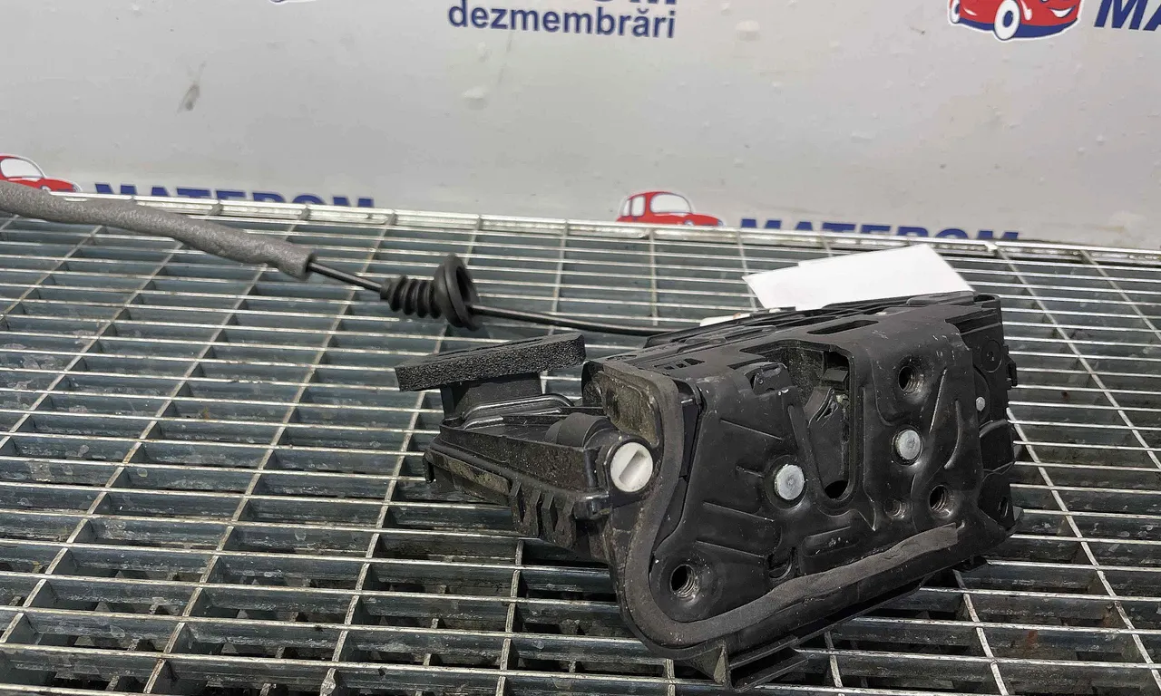 INCUIETOARE USA FATA STANGA SKODA OCTAVIA III 2012-2021