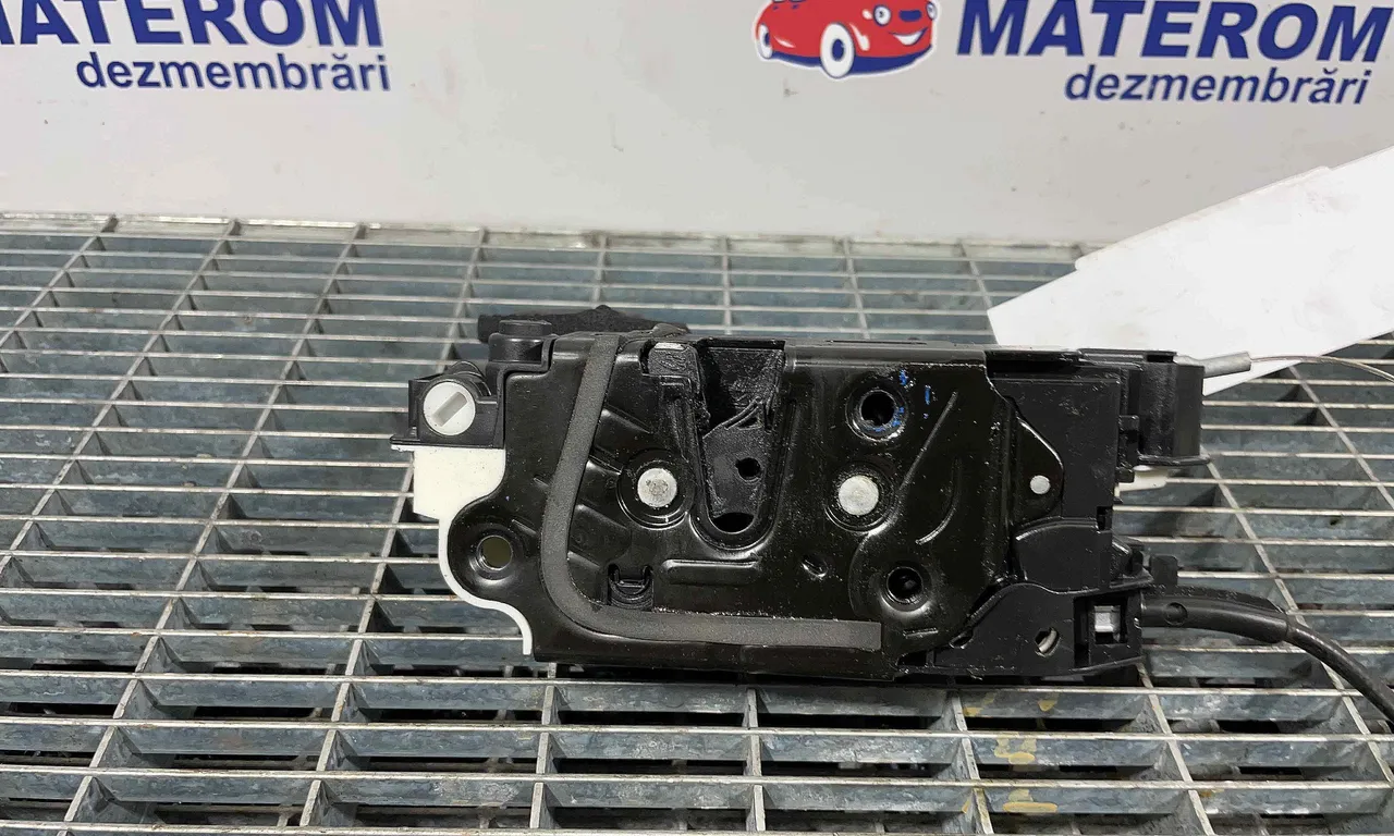 INCUIETOARE USA SPATE STANGA SKODA OCTAVIA III 2012-2021