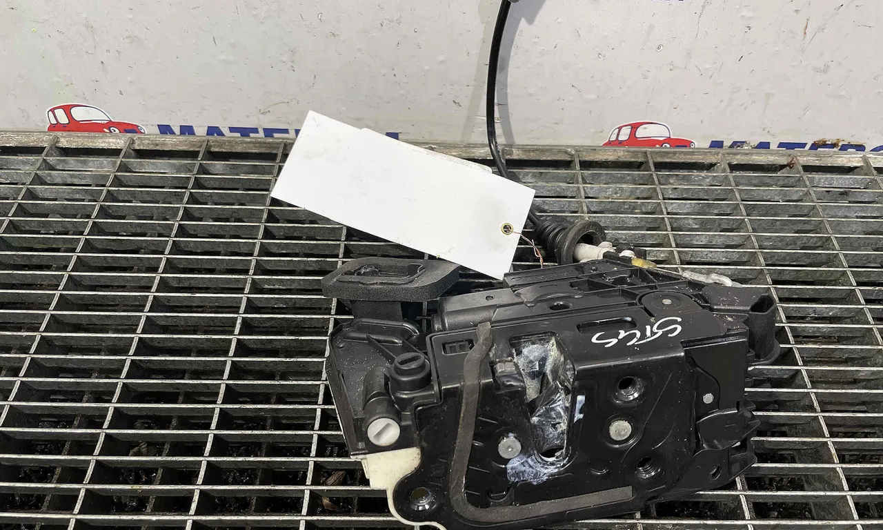 INCUIETOARE USA SPATE STANGA SKODA OCTAVIA III 2012-2021