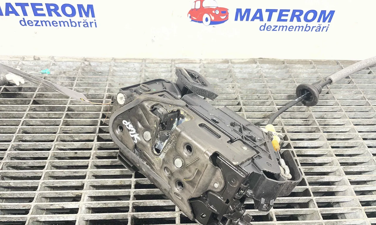 INCUIETOARE USA SPATE STANGA SKODA OCTAVIA III 2012-2021
