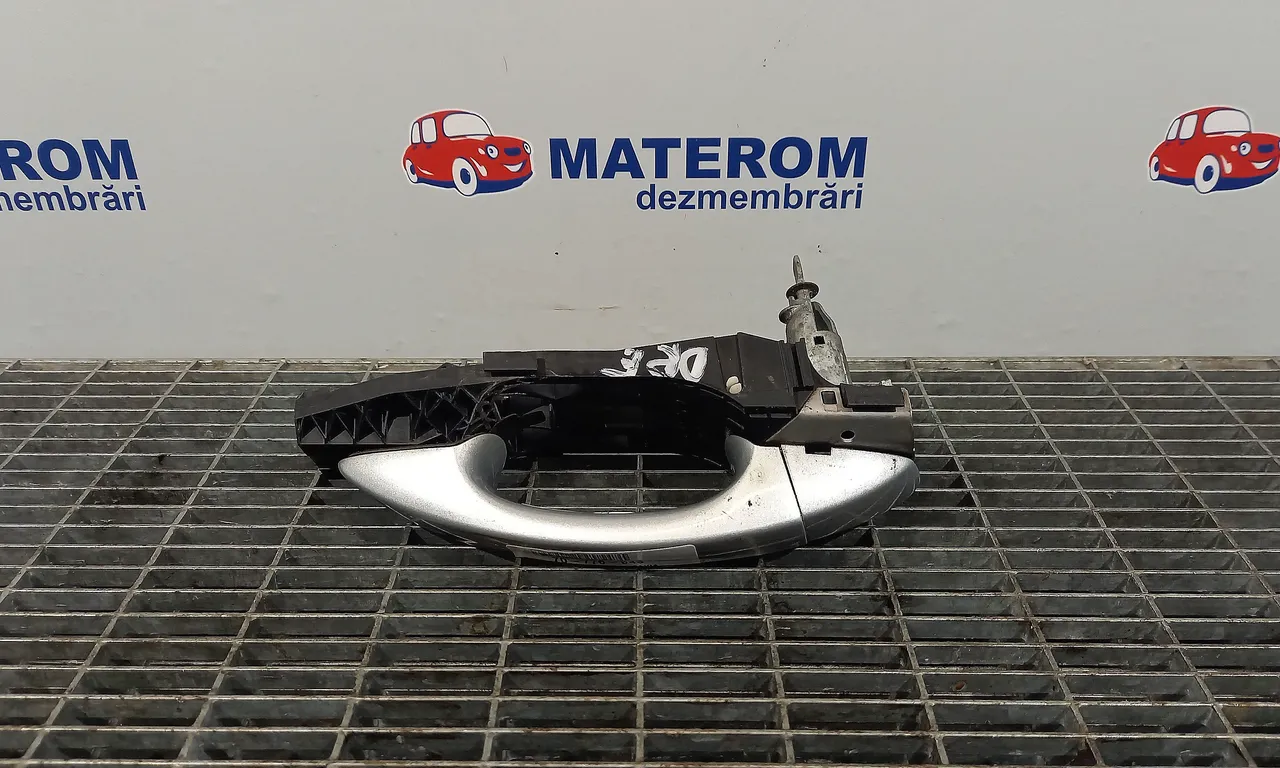 MANER USA FATA DREAPTA SKODA OCTAVIA III 2012-2021