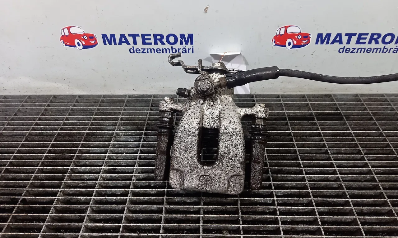 ETRIER SPATE DREAPTA SKODA OCTAVIA III 2012-2021