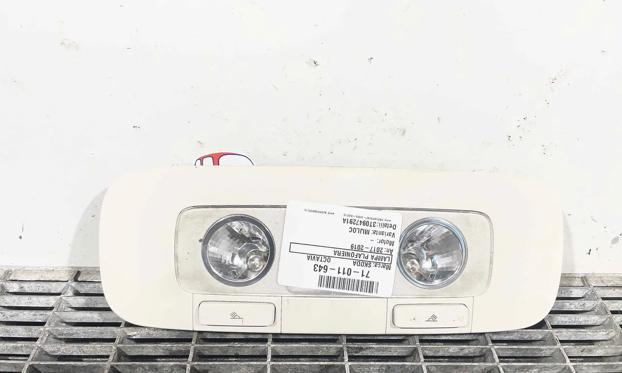 LAMPA PLAFONIERA SKODA OCTAVIA III 2012-2021