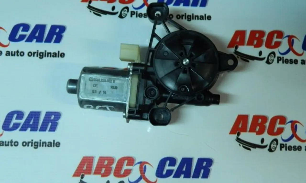 Motoras macara usa dreapta fata SKODA OCTAVIA III 2012-2021