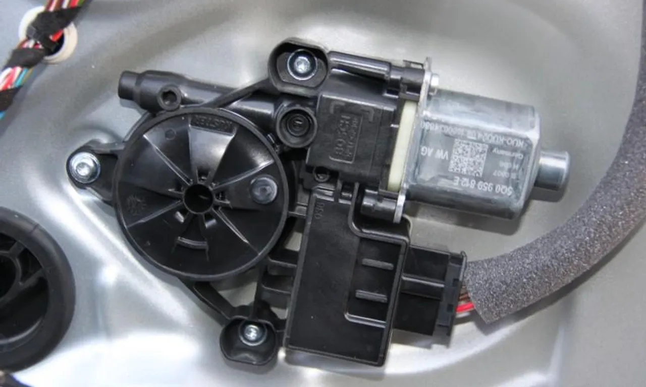 Motoras macara usa dreapta spate SKODA OCTAVIA III 2012-2021