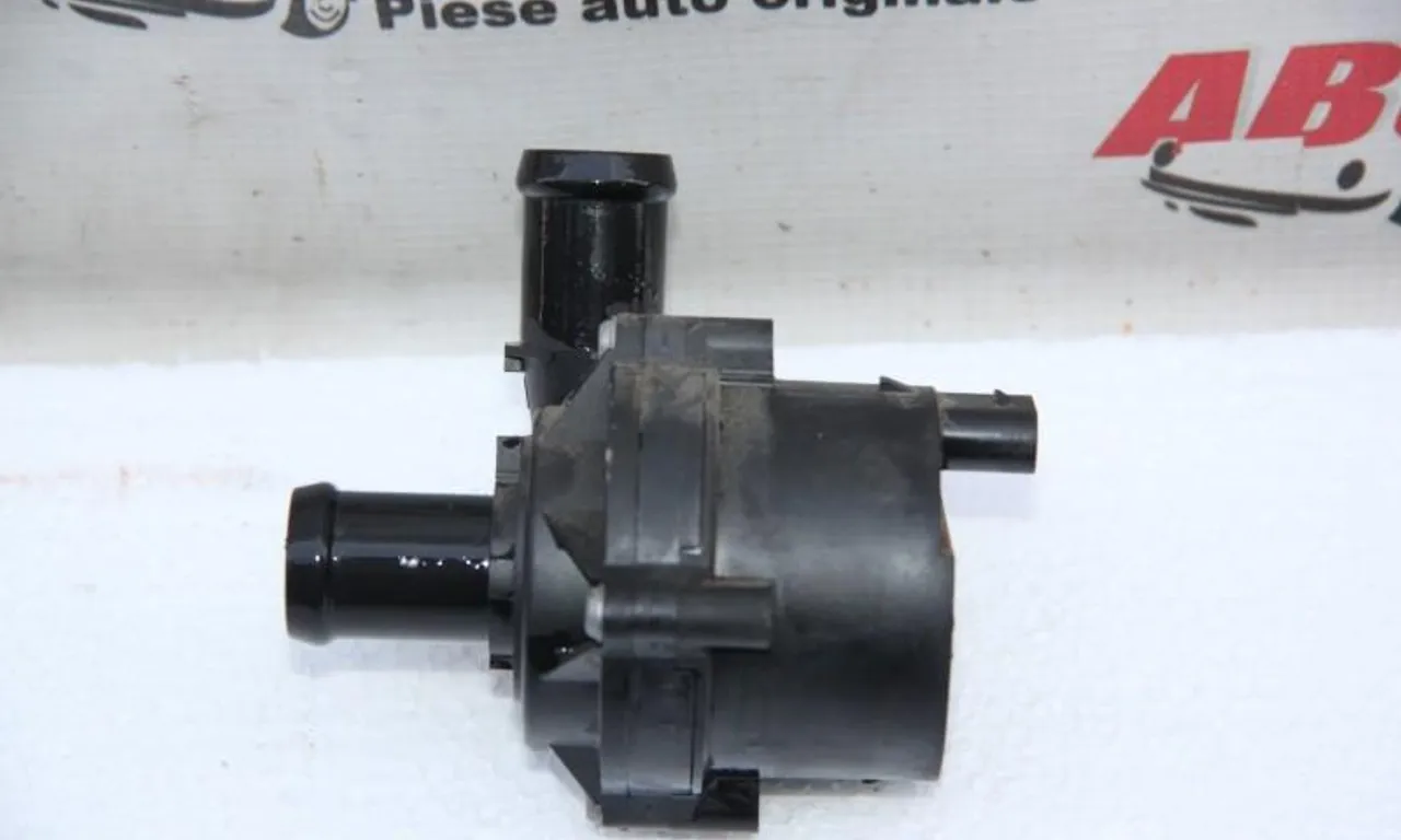 Pompa recirculare apa SKODA OCTAVIA III 2012-2021