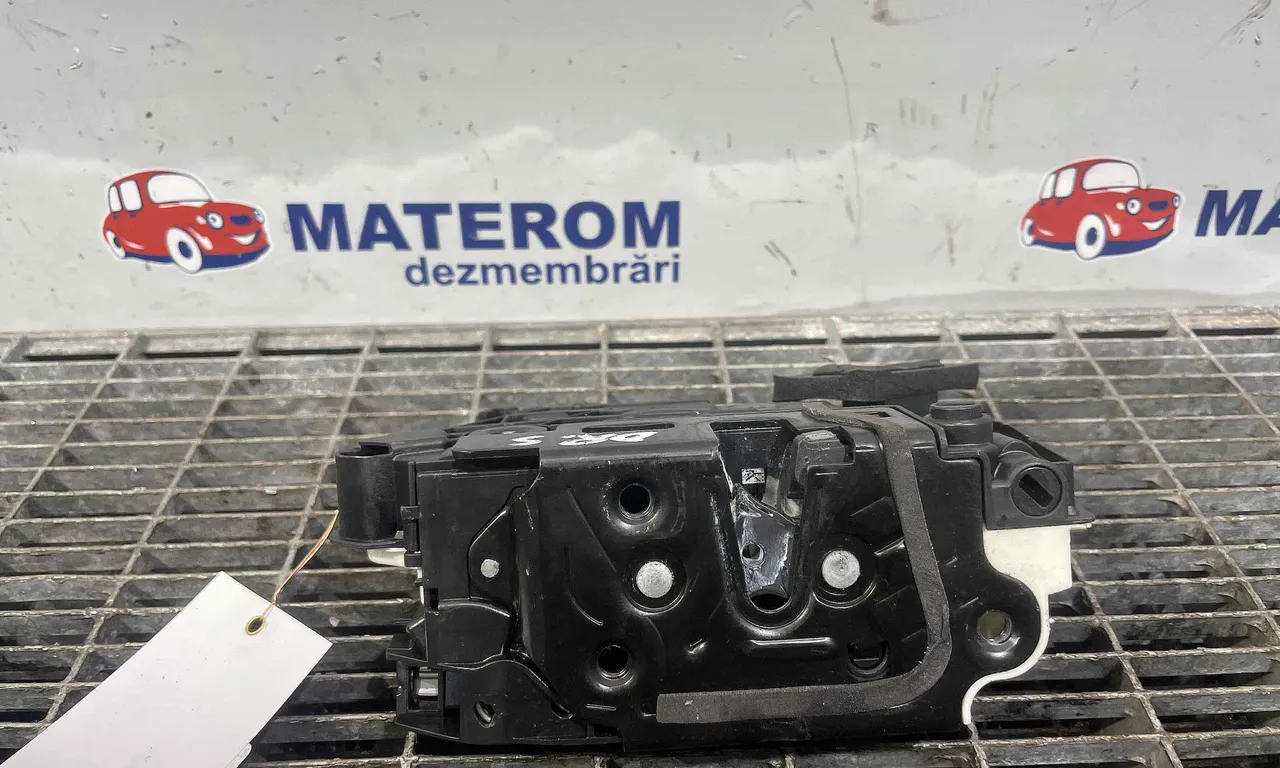 INCUIETOARE USA SPATE DREAPTA SKODA OCTAVIA III 2012-2020