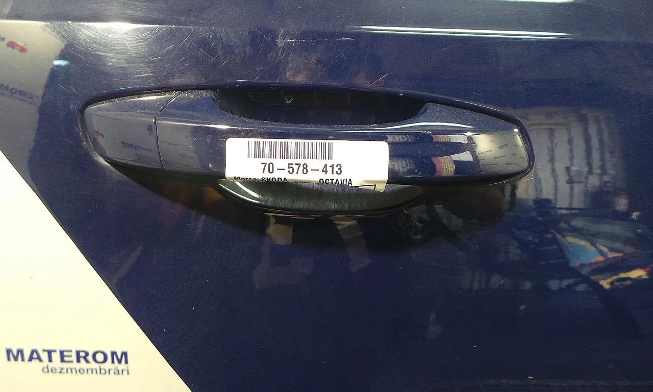 MANER USA SPATE DREAPTA SKODA OCTAVIA III 2012-2020