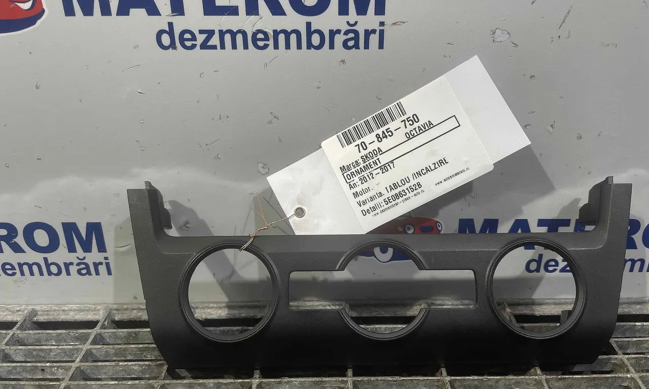 ORNAMENT TABLOU INCALZIRE SKODA OCTAVIA III 2012-2020