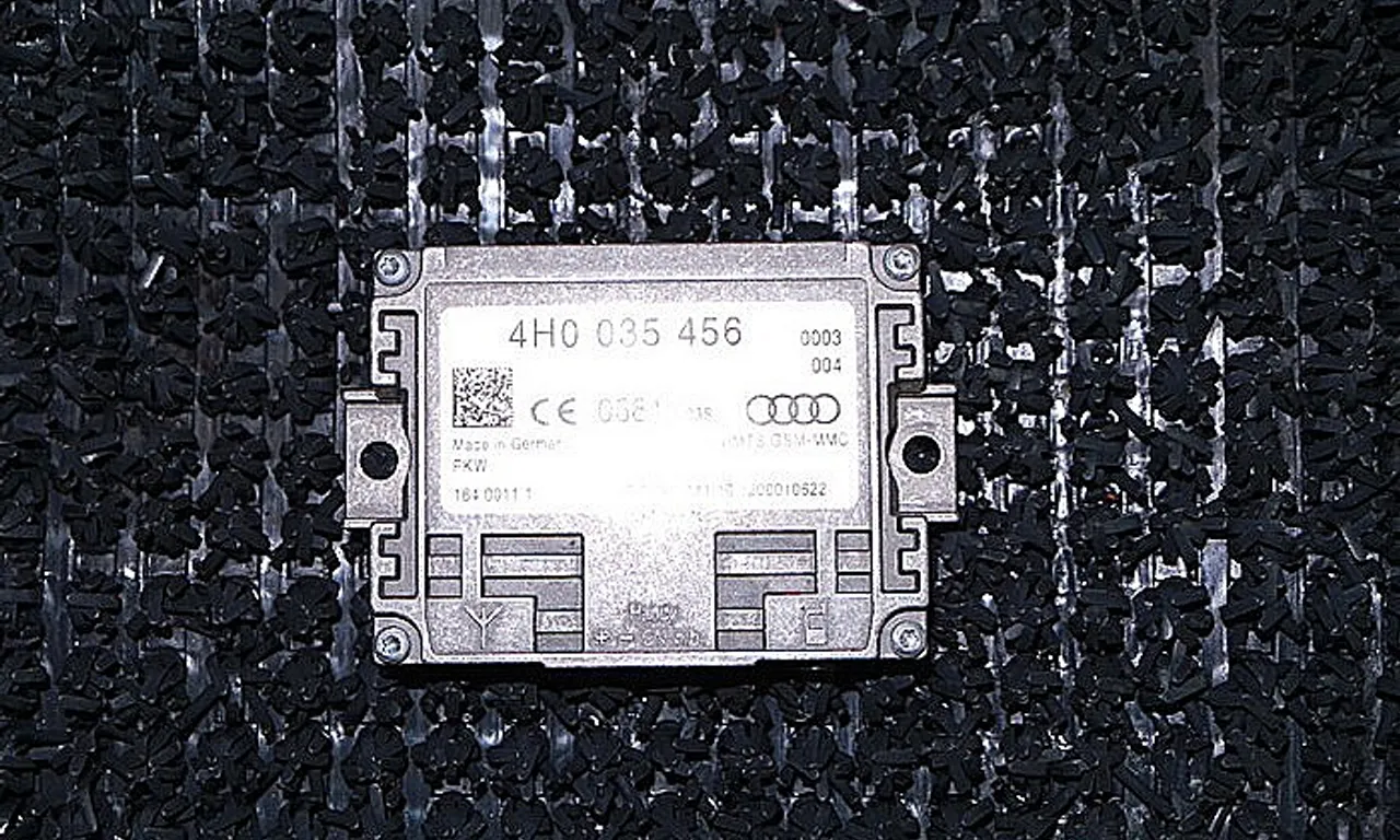 MODUL TELEFON SKODA OCTAVIA III 2012-2020