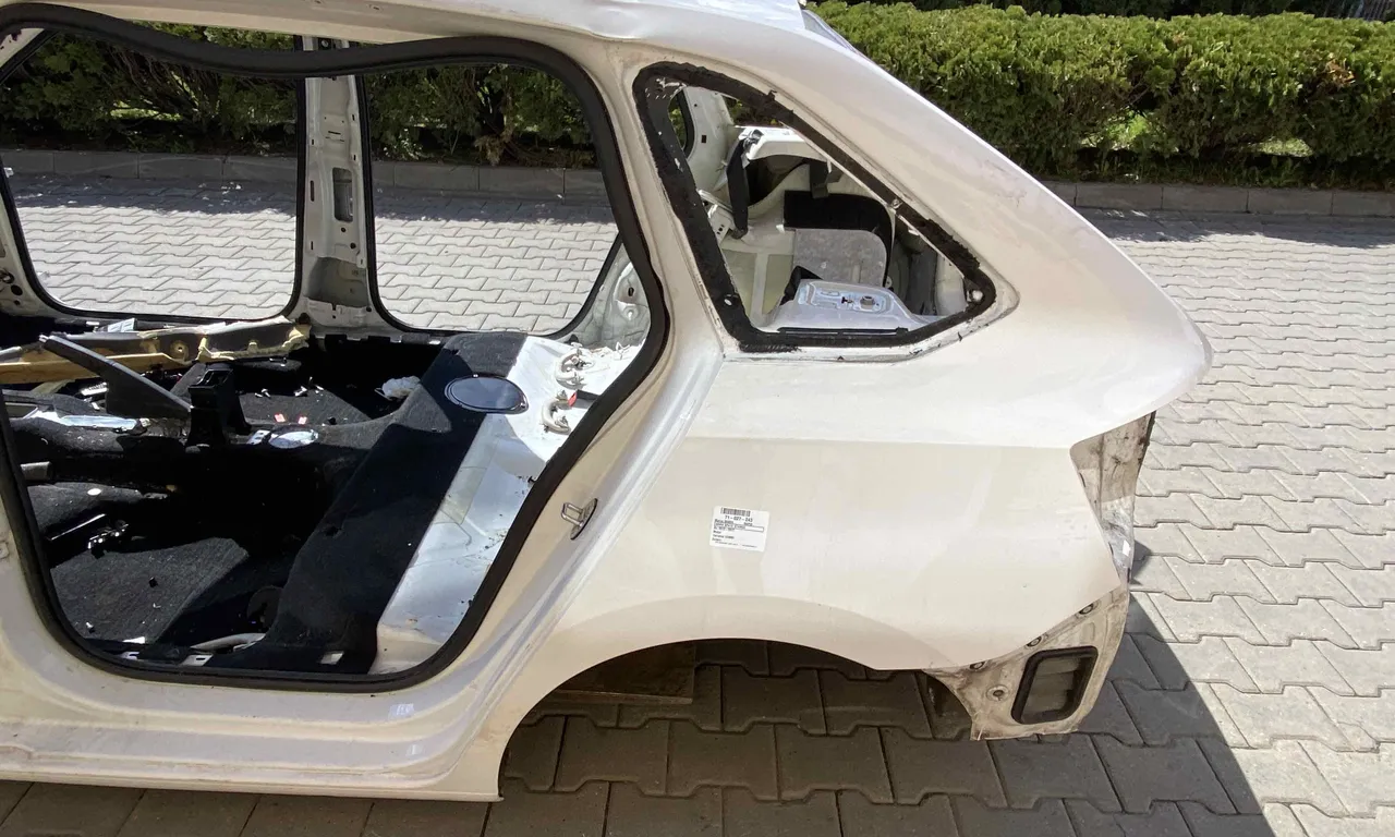 ARIPA SPATE STANGA SKODA RAPID 2011-2017