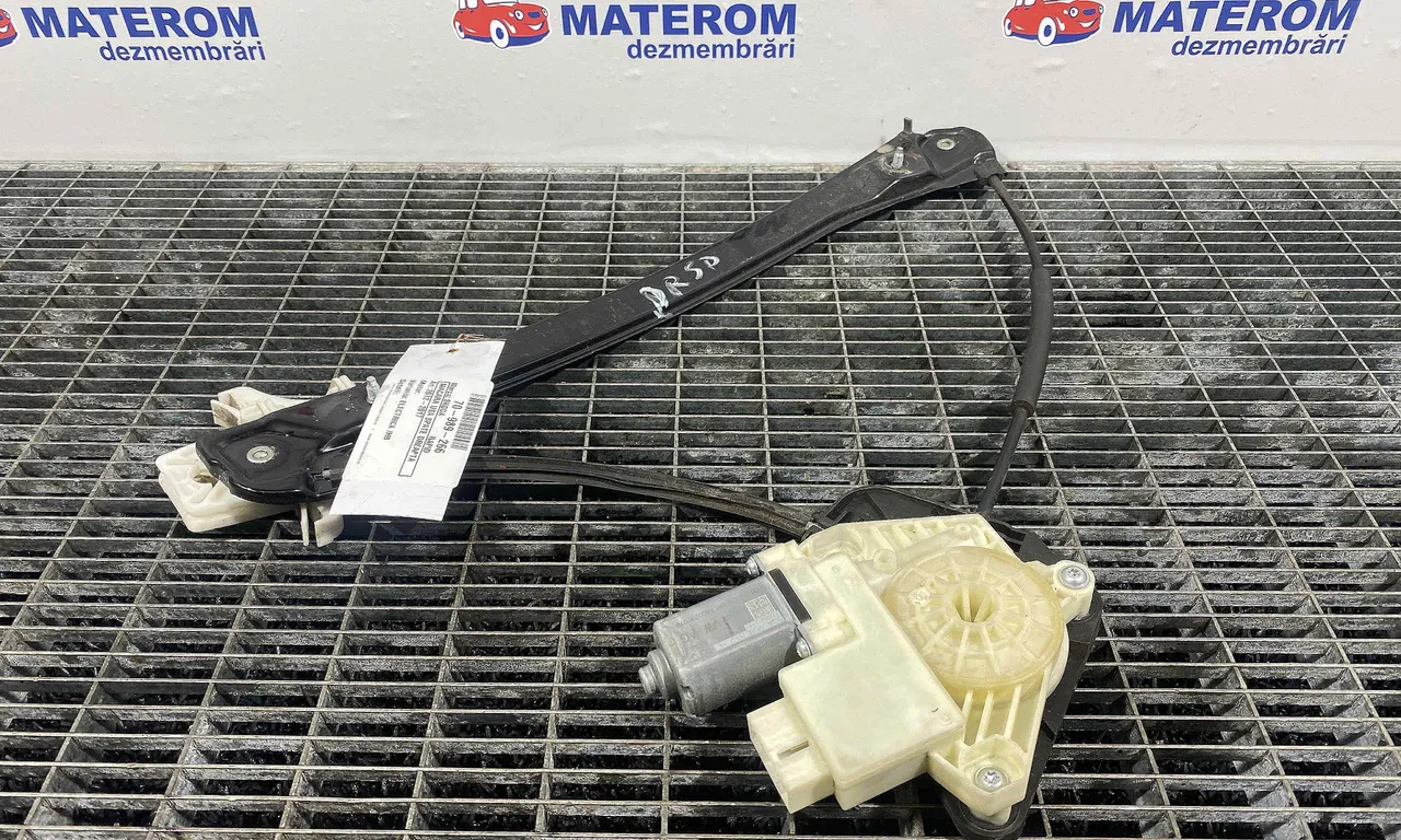 MACARA USA SPATE DREAPTA SKODA RAPID 2011-2017
