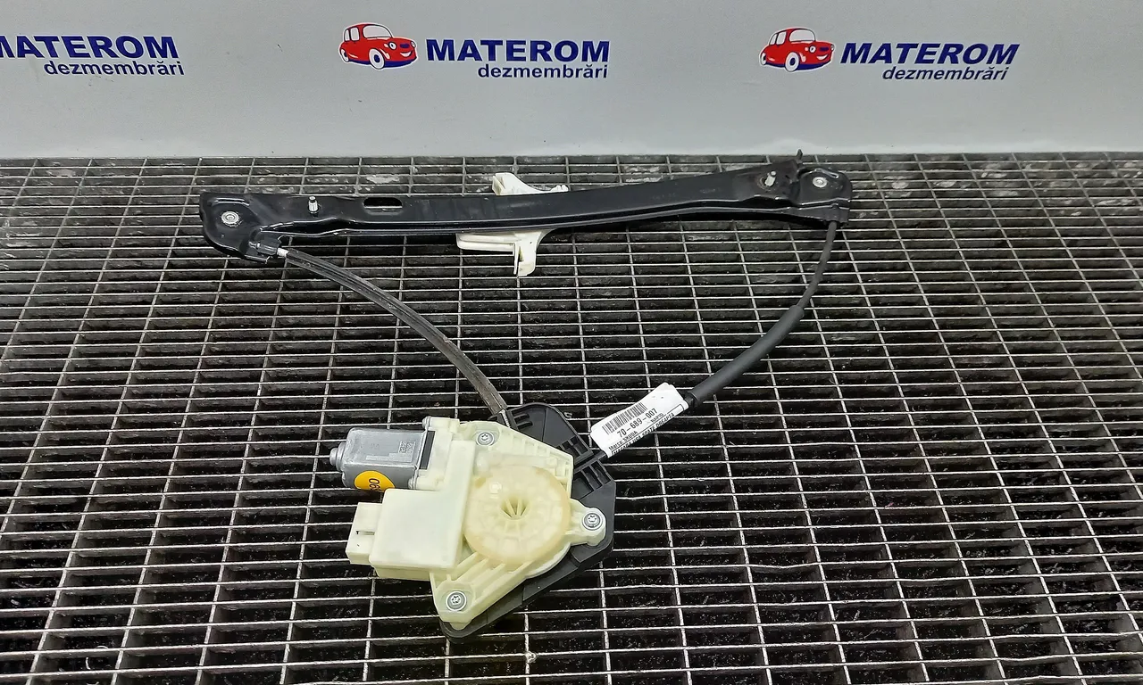 MACARA USA SPATE DREAPTA SKODA RAPID 2011-2017