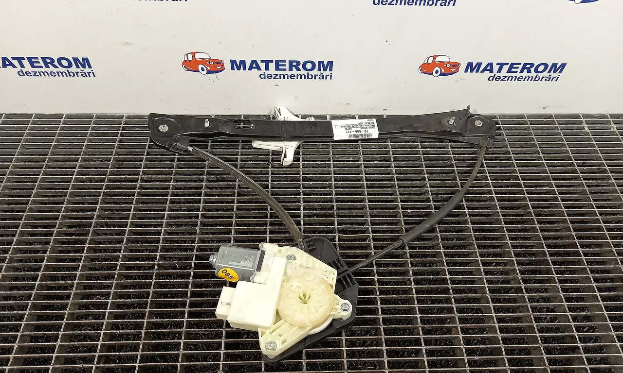 MACARA USA SPATE DREAPTA SKODA RAPID 2011-2017