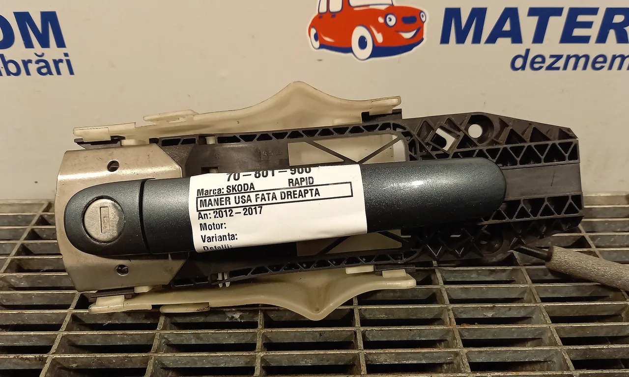 MANER USA FATA DREAPTA SKODA RAPID 2011-2017