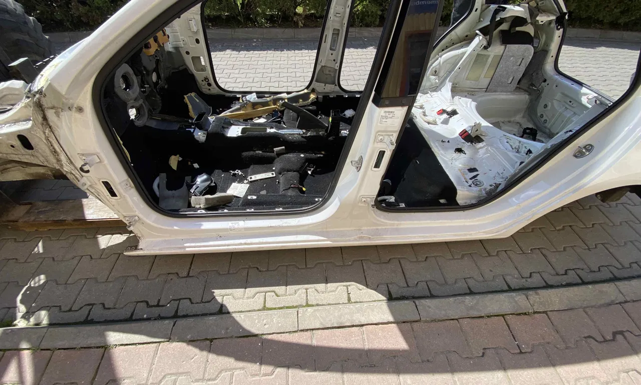PRAG STANGA SKODA RAPID 2011-2017