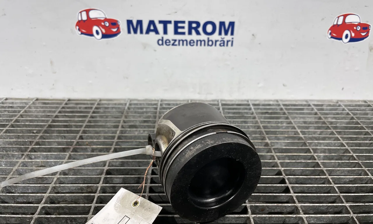 PISTON SKODA RAPID 2011-2017