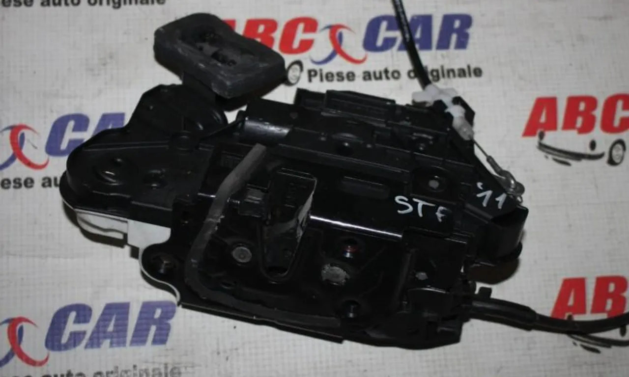 Broasca usa stanga fata SKODA RAPID 2012-2022