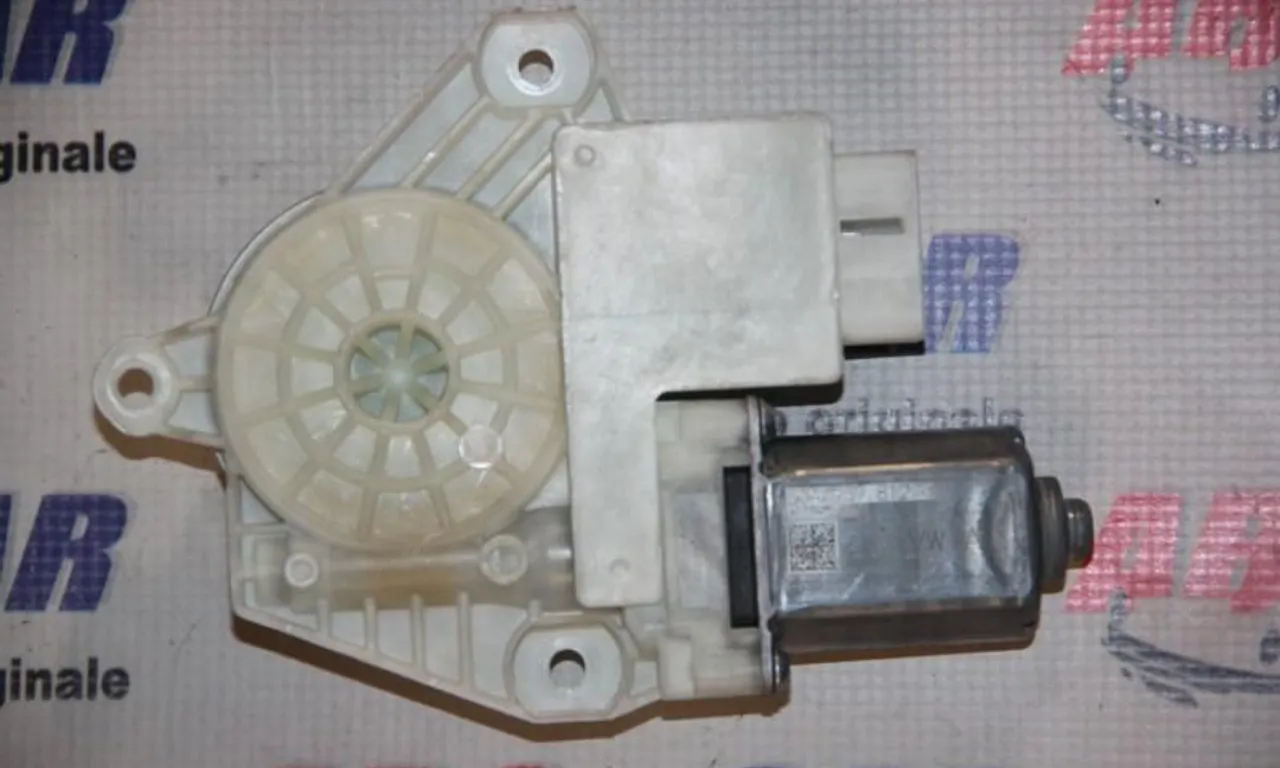 Motoras macara dreapta fata SKODA RAPID 2012-2022