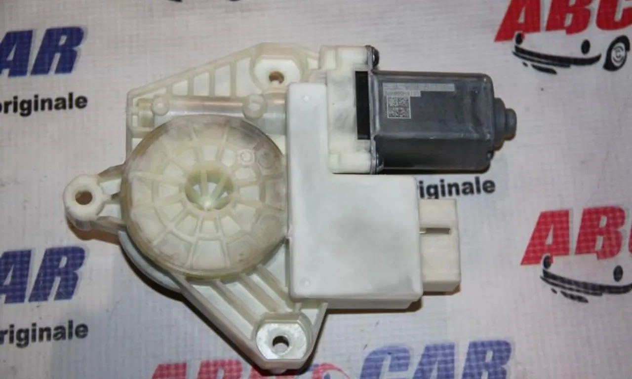 Motoras macara stanga fata SKODA RAPID 2012-2022