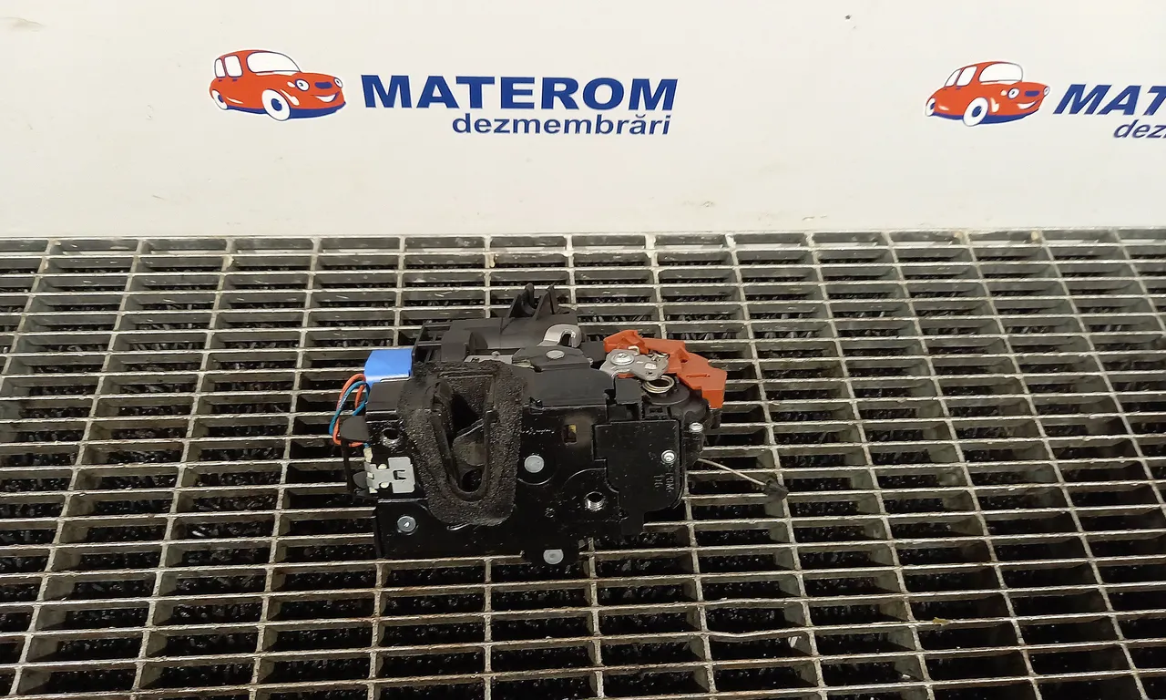 INCUIETOARE USA FATA DREAPTA SKODA ROOMSTER 2006-2015