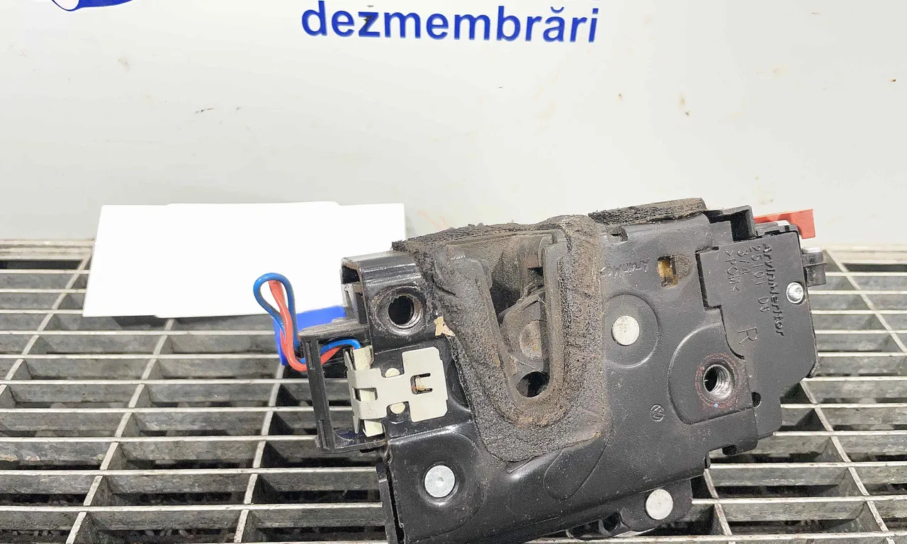 INCUIETOARE USA SPATE DREAPTA SKODA ROOMSTER 2006-2015