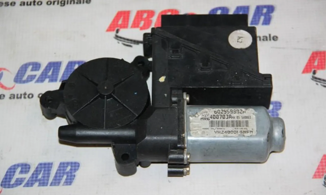 Motoras macara usa stanga fata SKODA ROOMSTER 2006-2015