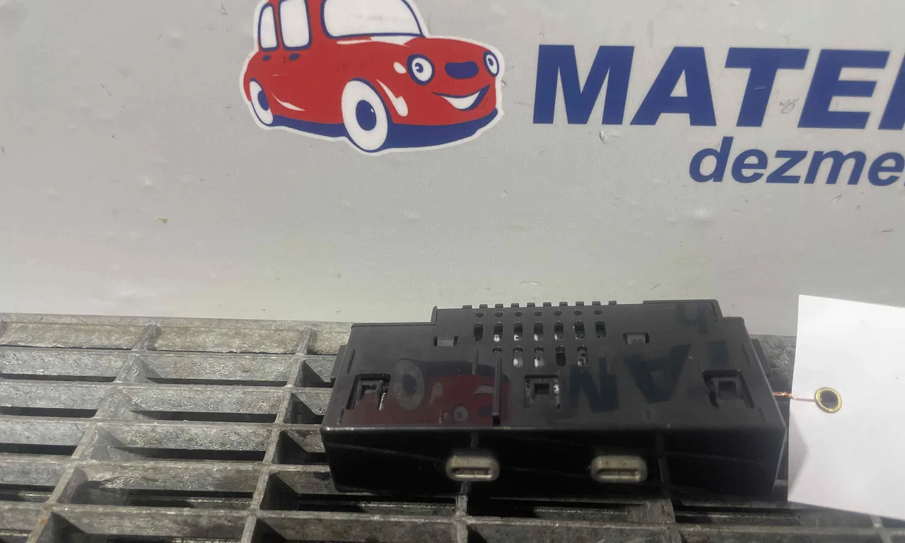 MODUL USB SKODA SCALA 2019-2023