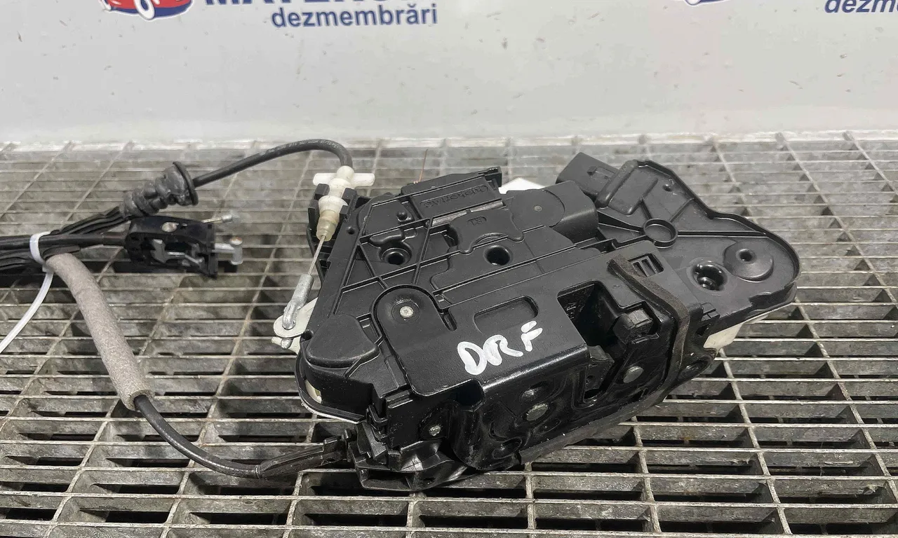 INCUIETOARE USA FATA DREAPTA SKODA SUPERB II 2008-2015