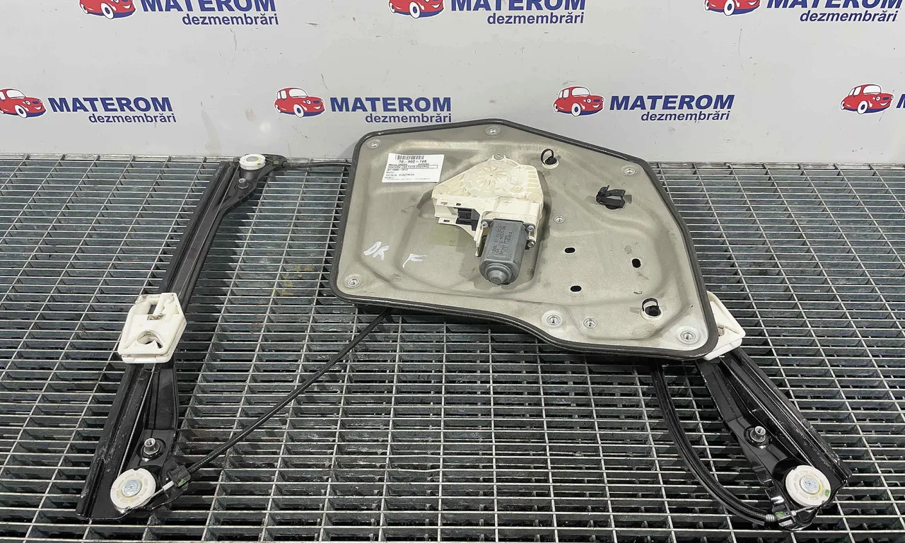 MACARA USA FATA DREAPTA SKODA SUPERB II 2008-2015