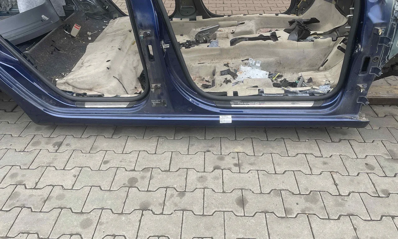 PRAG DREAPTA SKODA SUPERB II 2008-2015