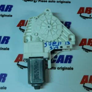 Motoras macara usa stanga fata