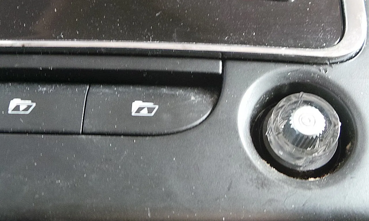 RADIO CD SKODA SUPERB II 2008-2015