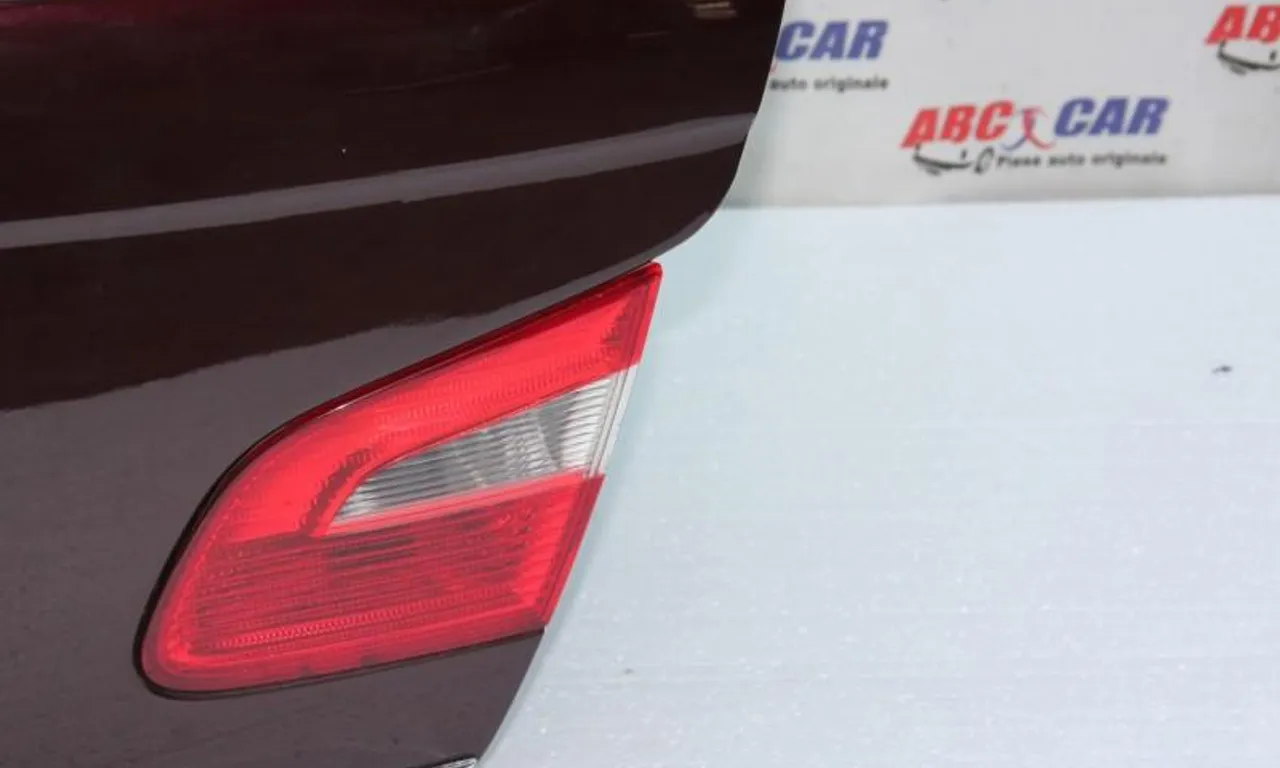 Stop dreapta haion SKODA SUPERB II 2008-2015
