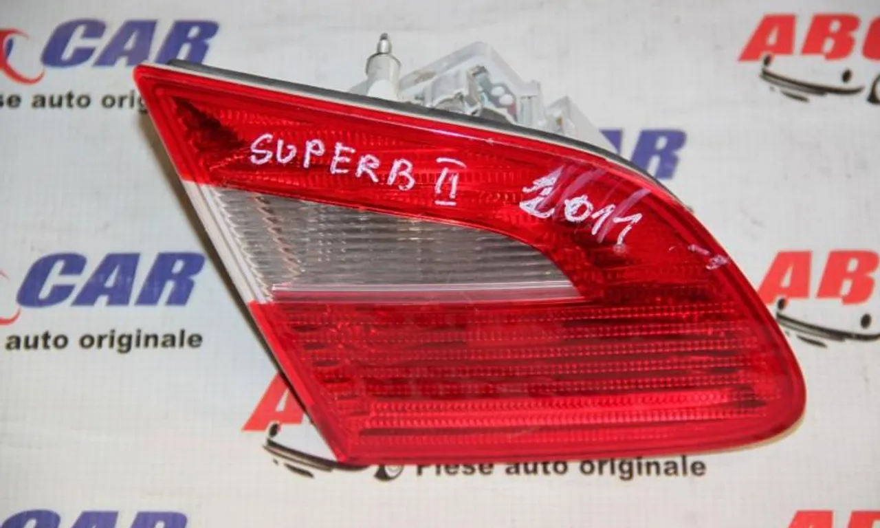 Stop stanga capota SKODA SUPERB II 2008-2015
