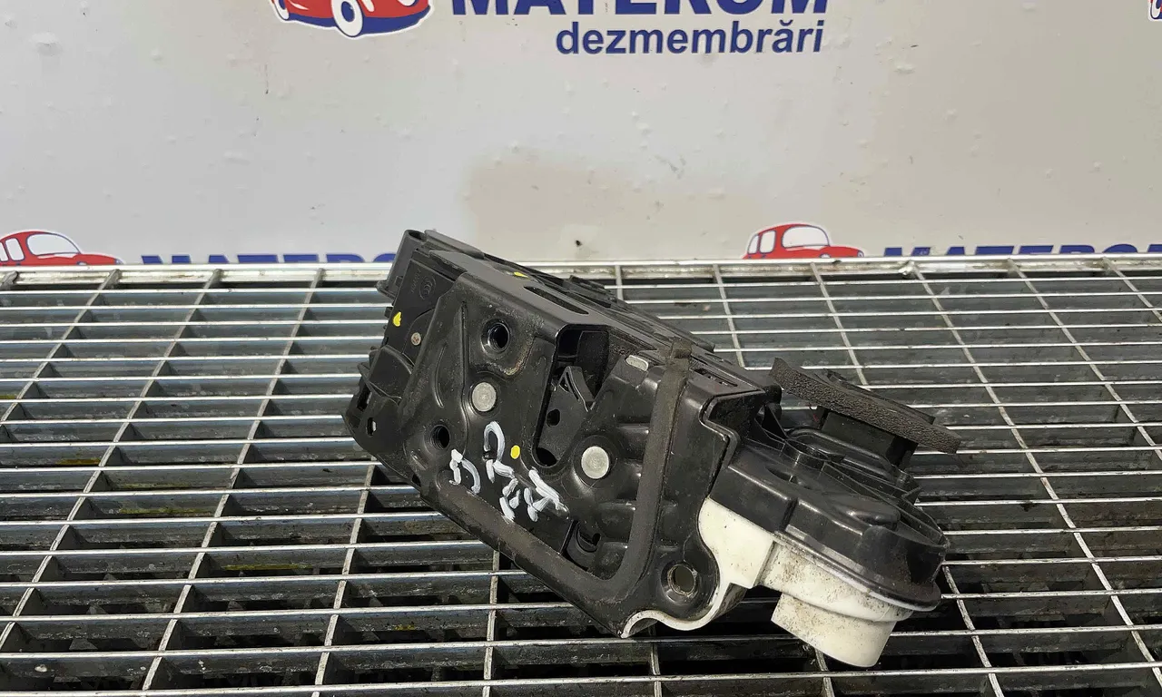 INCUIETOARE USA FATA DREAPTA SKODA SUPERB III 2015-2024